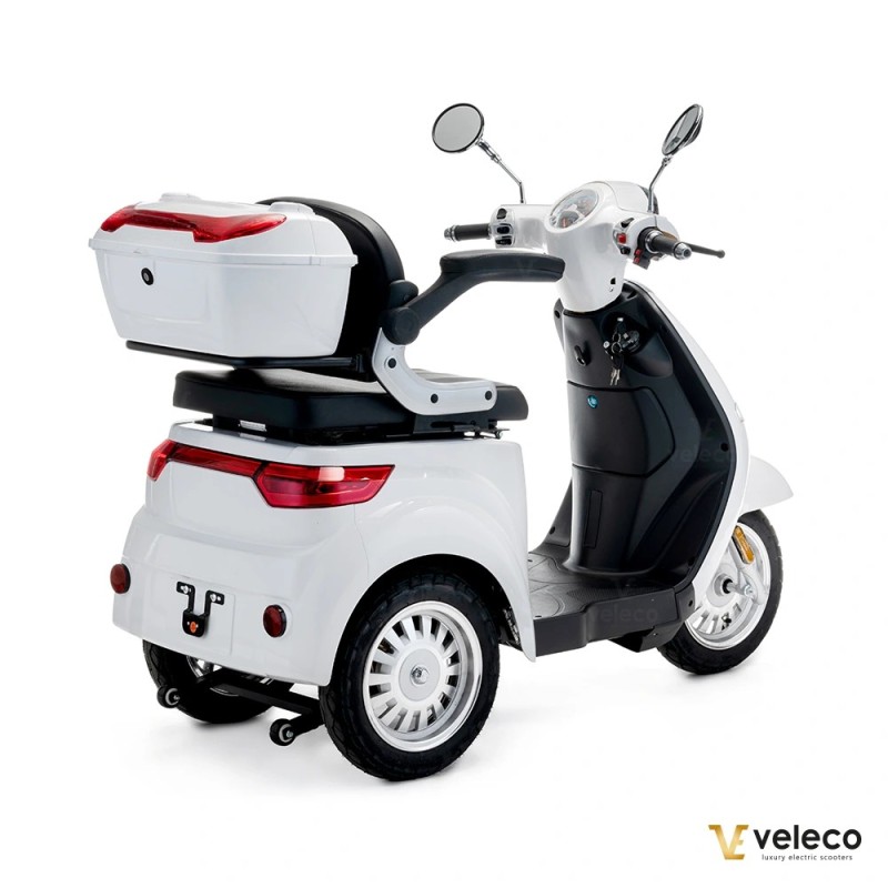 Veleco CRISTAL: trójkołowy skuter inwalidzki z pełnym oświetleniem LED
