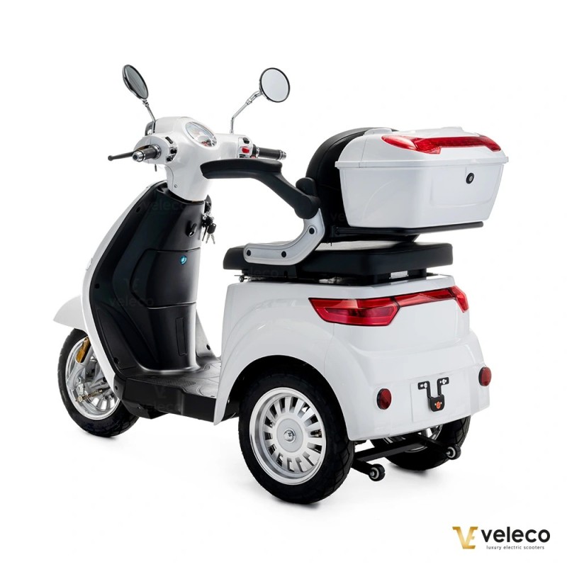 Veleco CRISTAL: trójkołowy skuter inwalidzki z pełnym oświetleniem LED