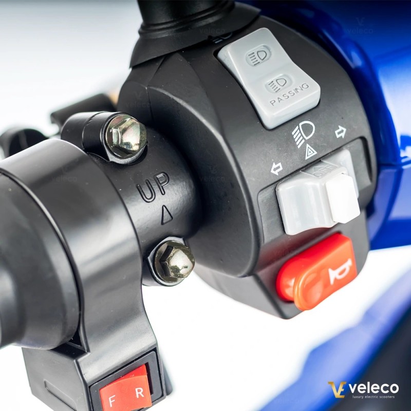 Veleco FASTER: 4-kołowy skuter inwalidzki o luksusowym designie
